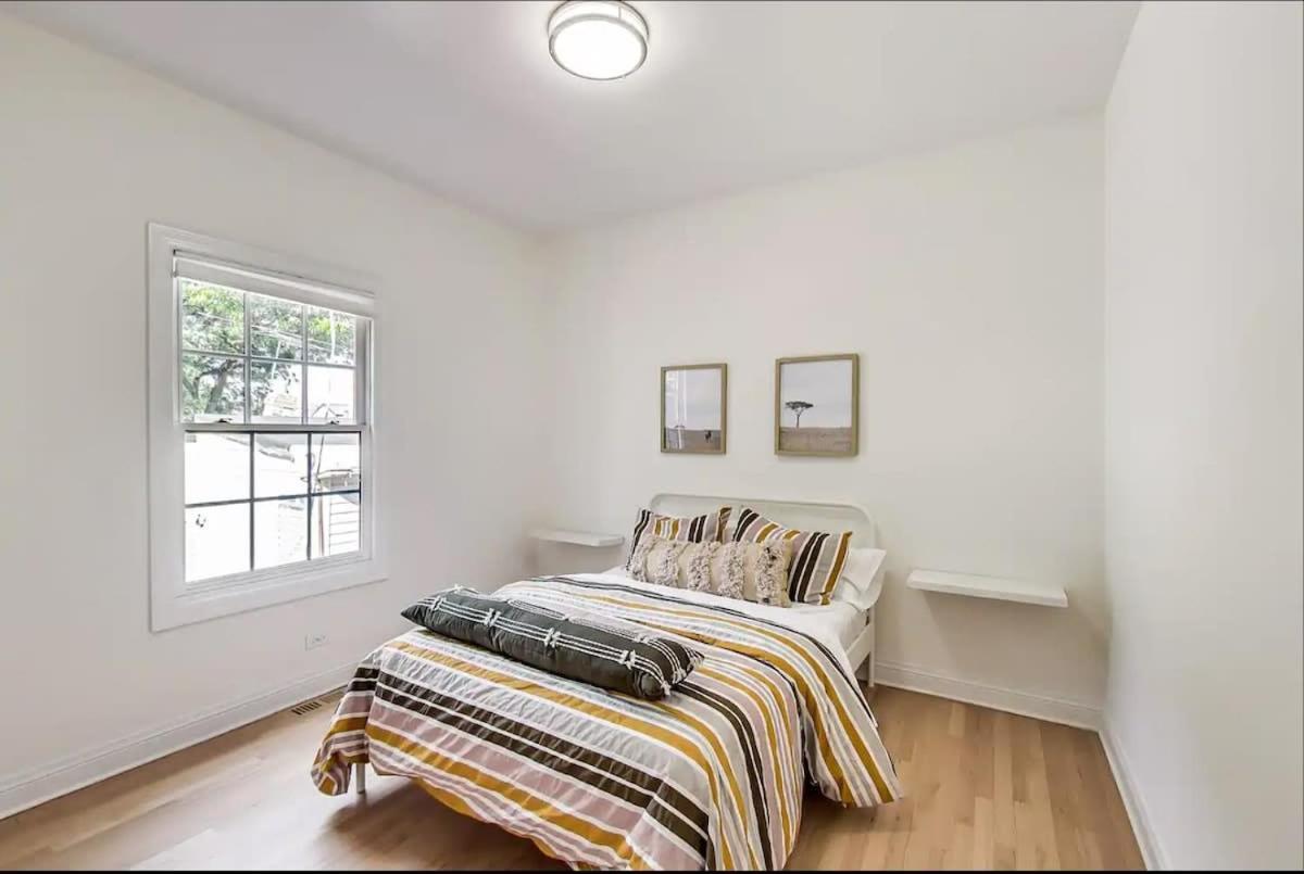 Spacious 4br With Outdoor Oasis Chicago